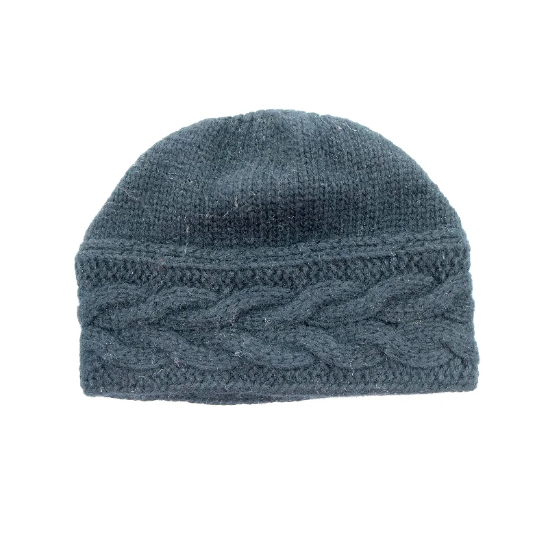 BEANIE HAT WITH CABLES