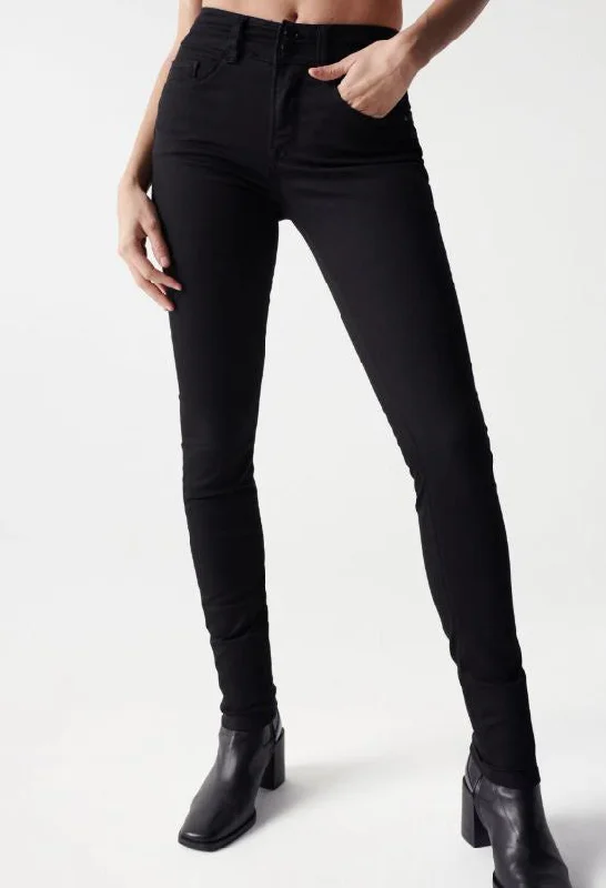 SECRET PUSH IN SKINNY TRUE BLACK JEANS